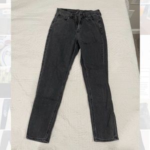 American Eagle mom jeans - size 2